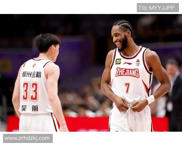 CBA激战广东队迎战八一南昌队双雄对决引发球迷热议